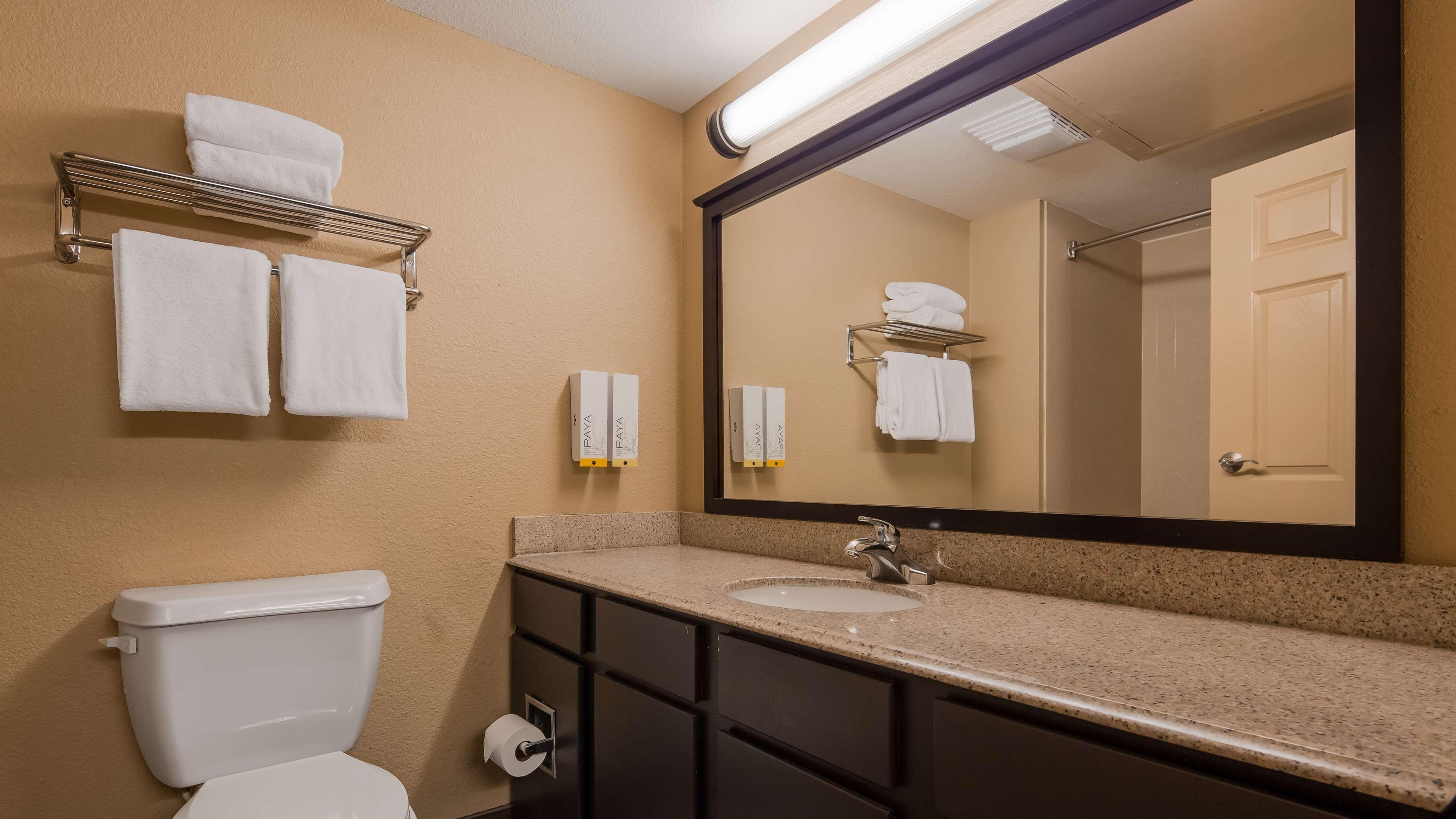 Best Western Of Alexandria Inn & Suites & Conference Center Екстер'єр фото