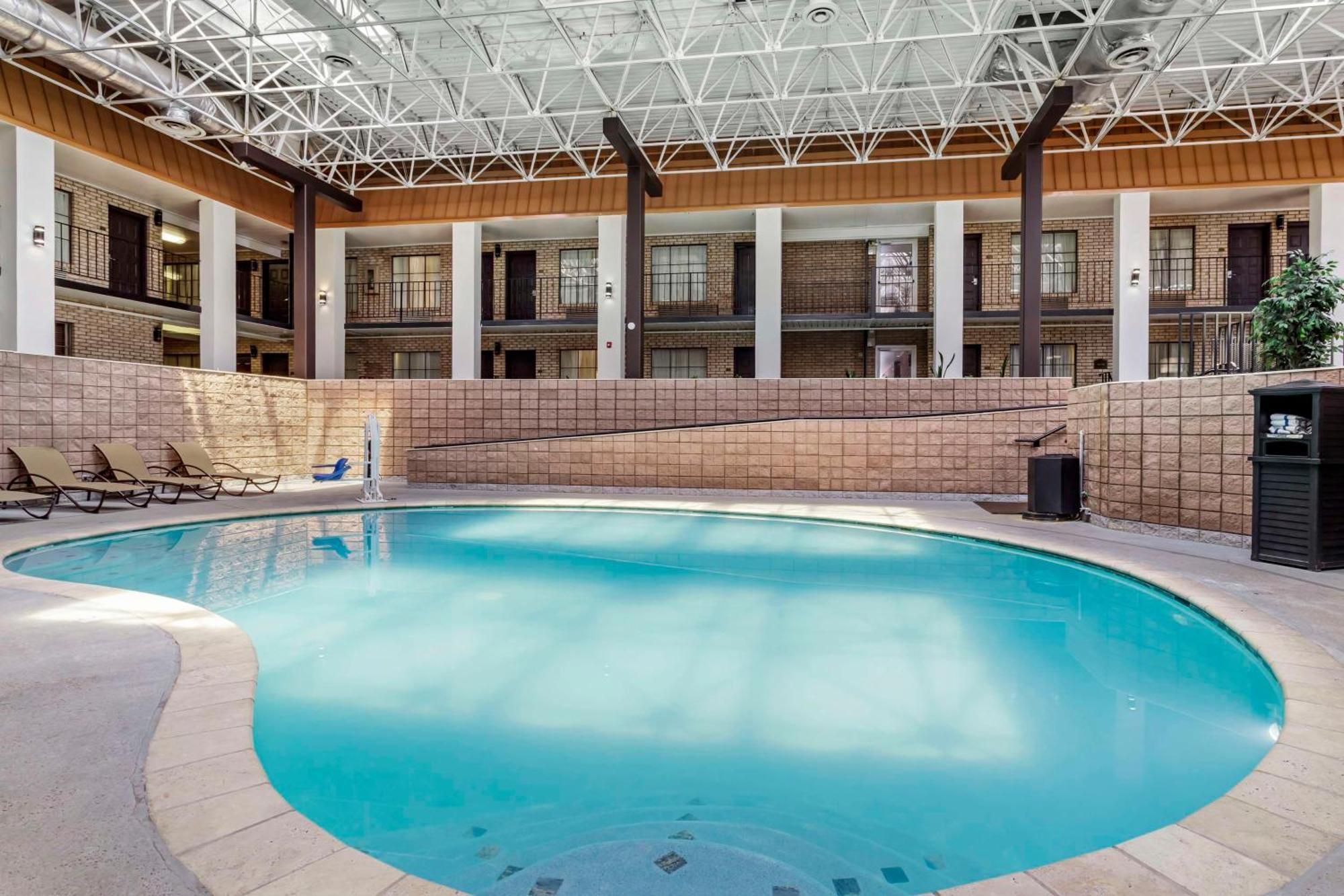 Best Western Of Alexandria Inn & Suites & Conference Center Екстер'єр фото