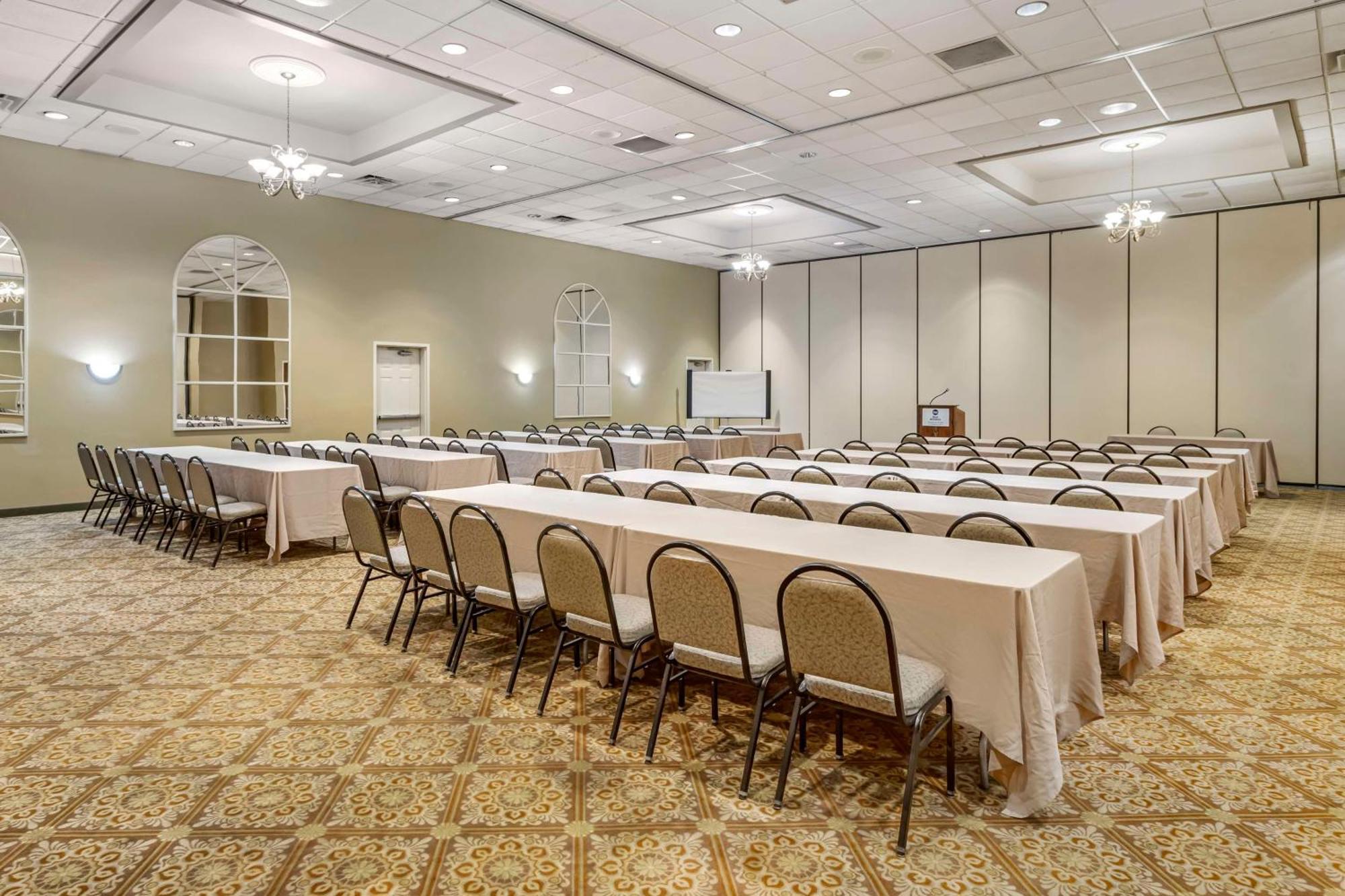 Best Western Of Alexandria Inn & Suites & Conference Center Екстер'єр фото