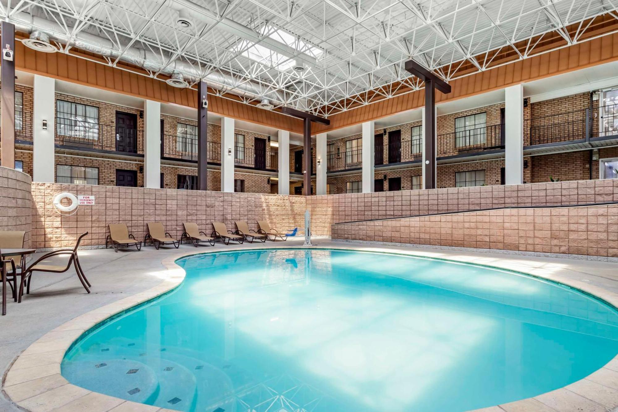 Best Western Of Alexandria Inn & Suites & Conference Center Екстер'єр фото